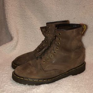 Retro Dr. Martens boot men size 10.5 1993 wow!